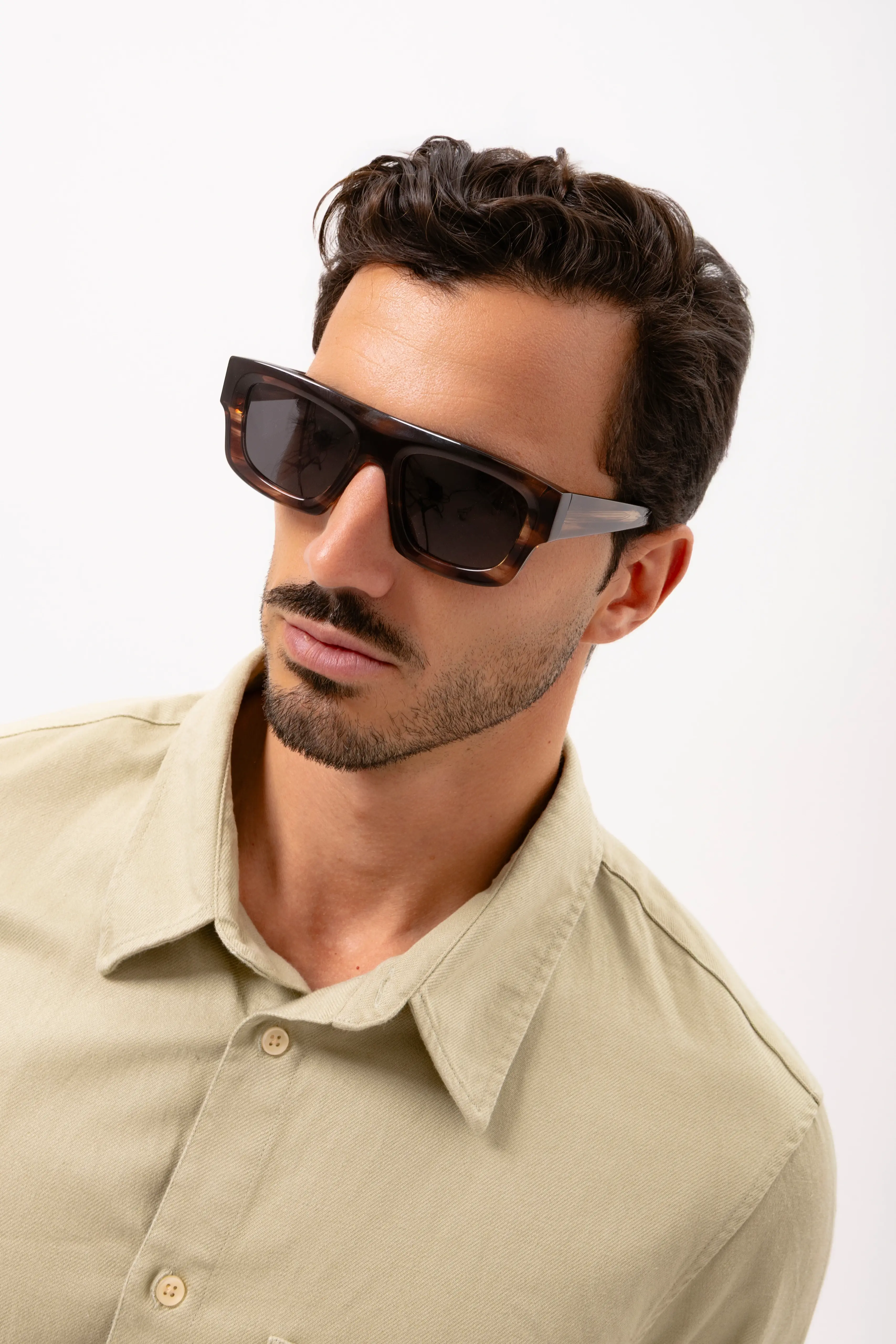Gafas de sol de hombre con montura carey geométrica | Kayros & Kamala