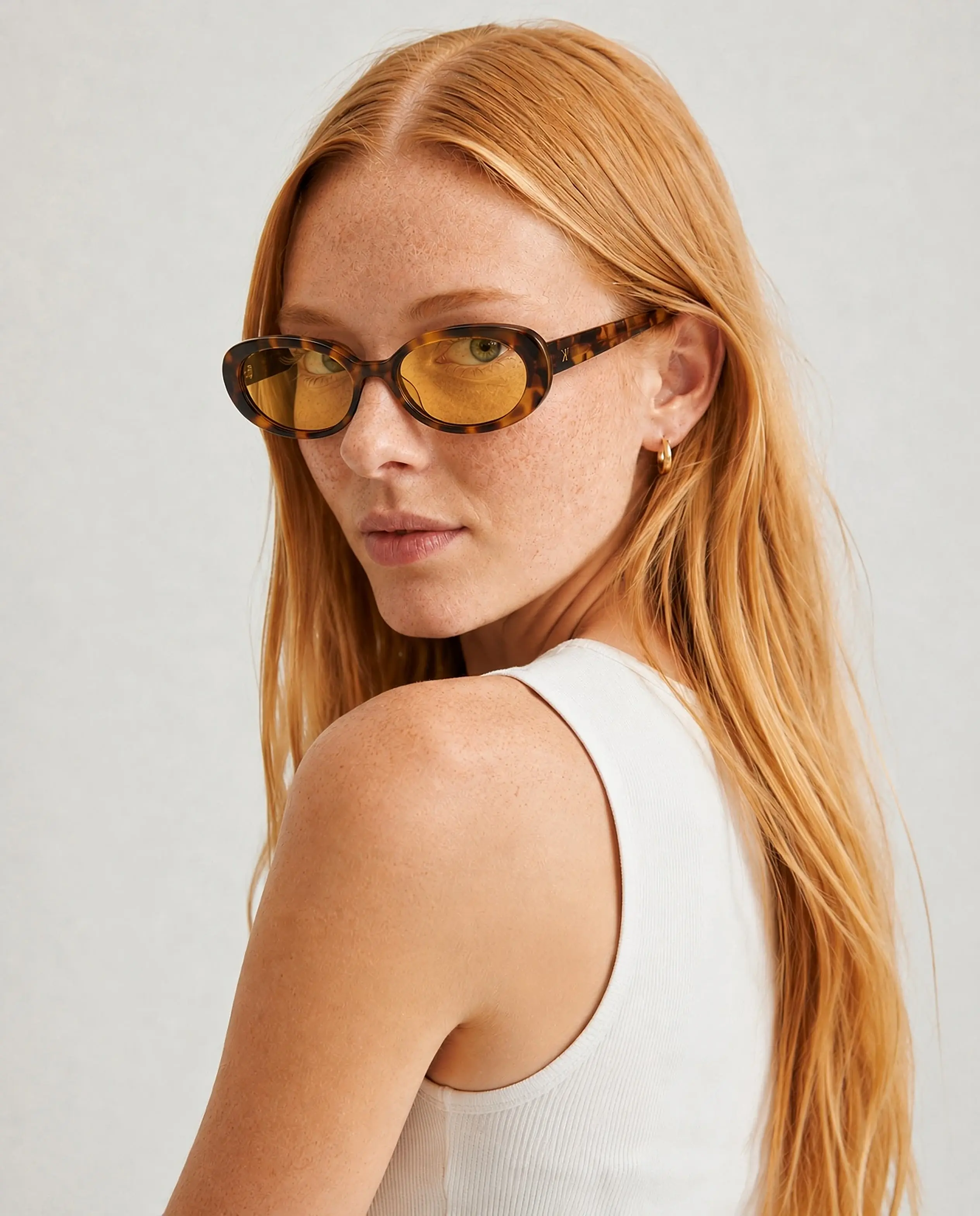 Gafas de sol de mujer con montura carey y lentes ámbar | Kayros & Kamala